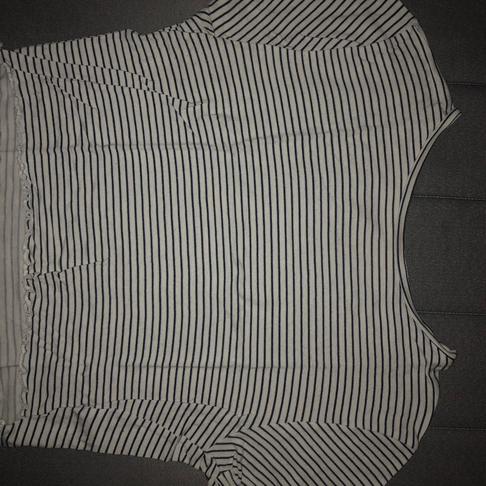 Black & White Striped Pacsun Crop Top!!!